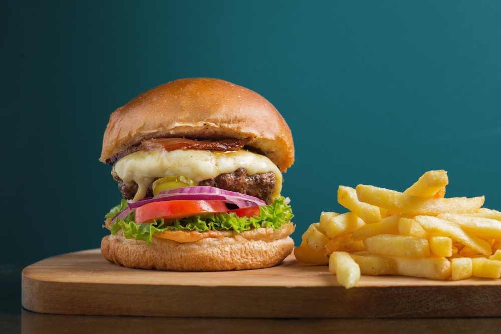 burger-gourmet-aux-champignons-de-paris-et-fromage-bleu-une-recette-savoureuse