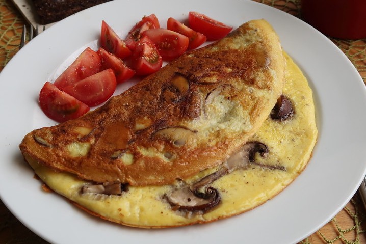 Omelette aux Champignons de Paris: Recette Facile et Savoureuse
