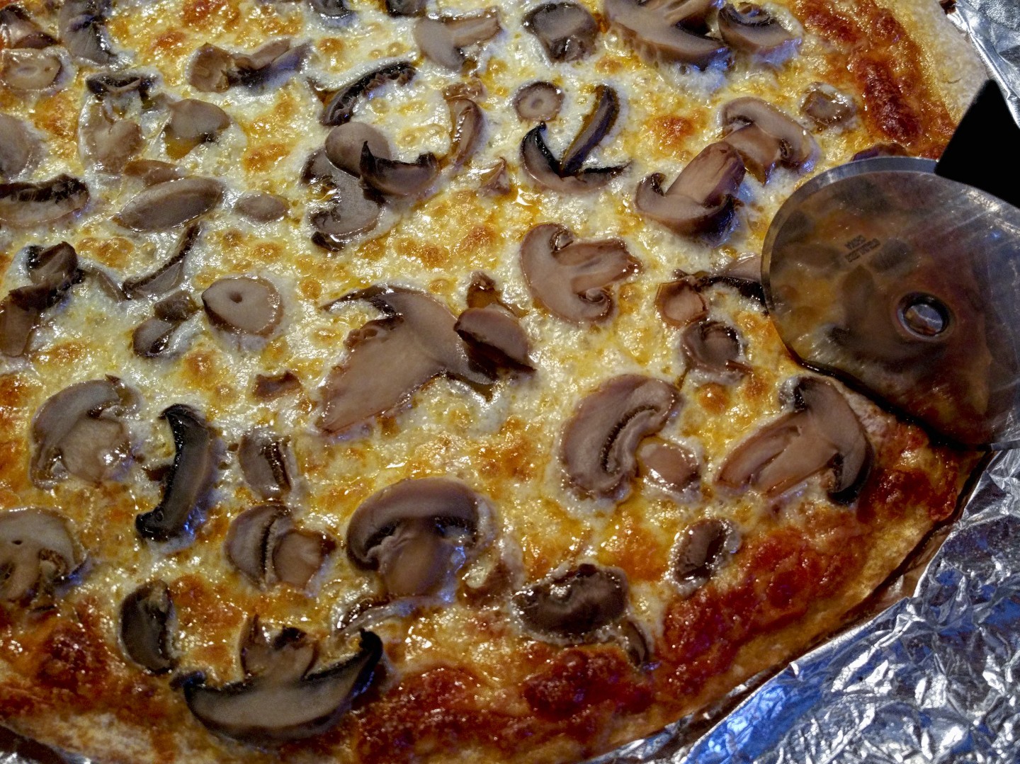 pizza-simple-aux-champignons-de-paris