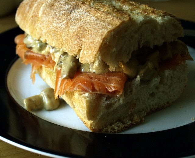 Sandwich au Saumon Fumé et Crème de Champignons de Paris