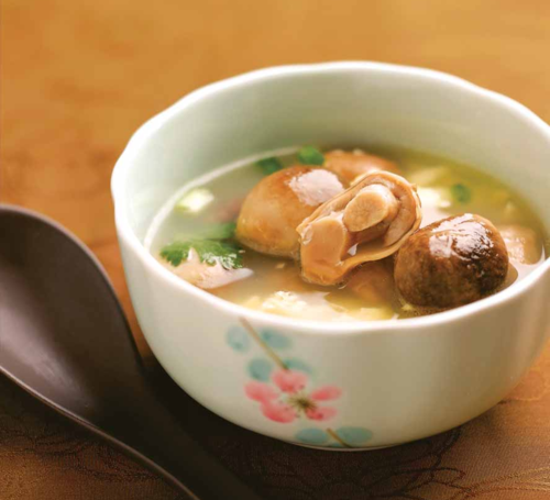 soupe-aux-champignons-de-paille-et-oeufs